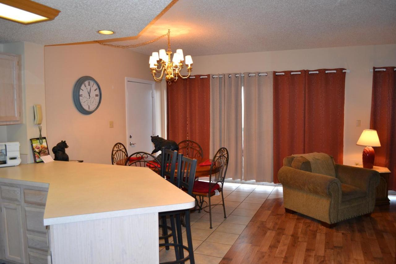 River Place Condos #411 3Bd Пиджен Фордж Екстериор снимка